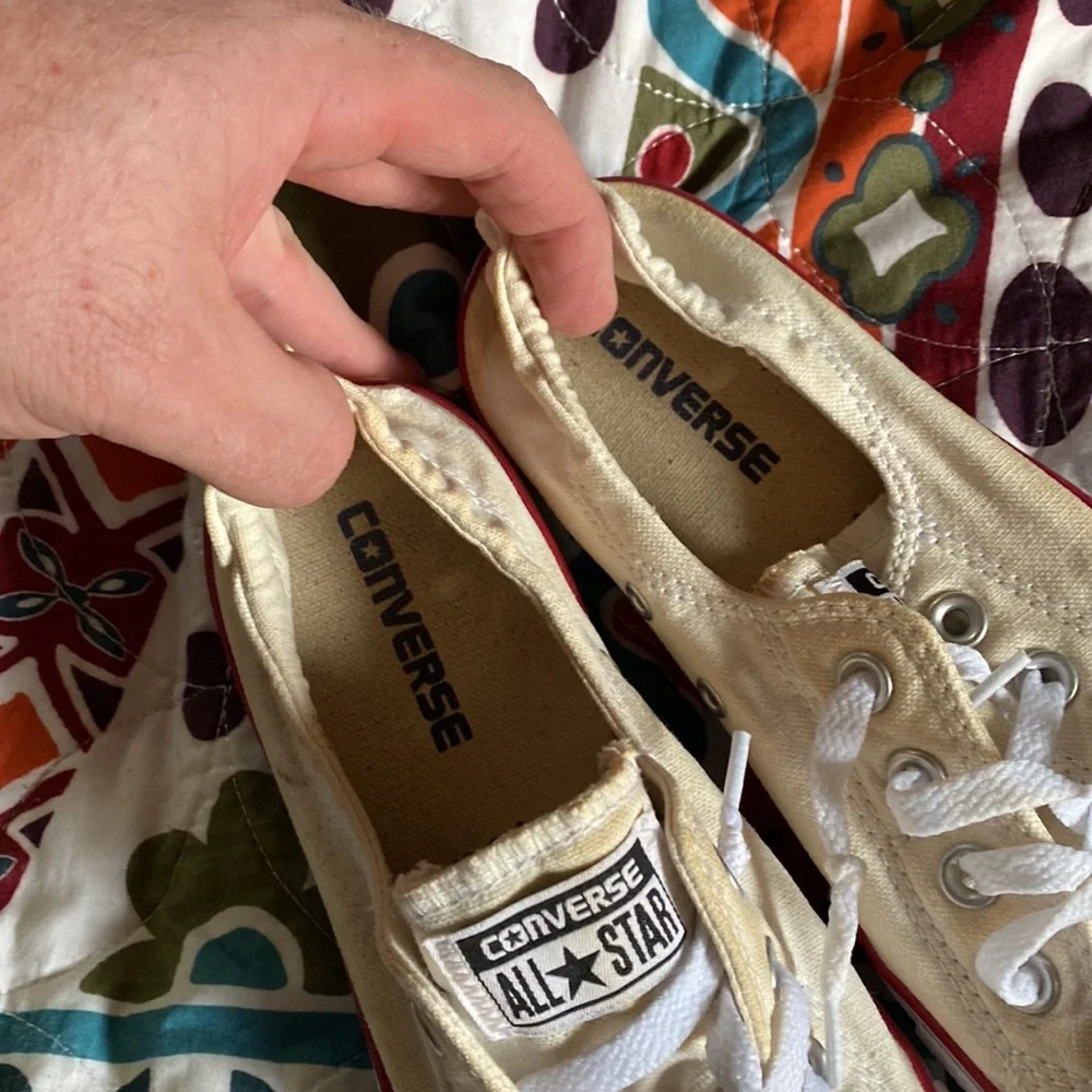 Women’s 8 converse Chuck Taylor ox - Picture 2 of 7